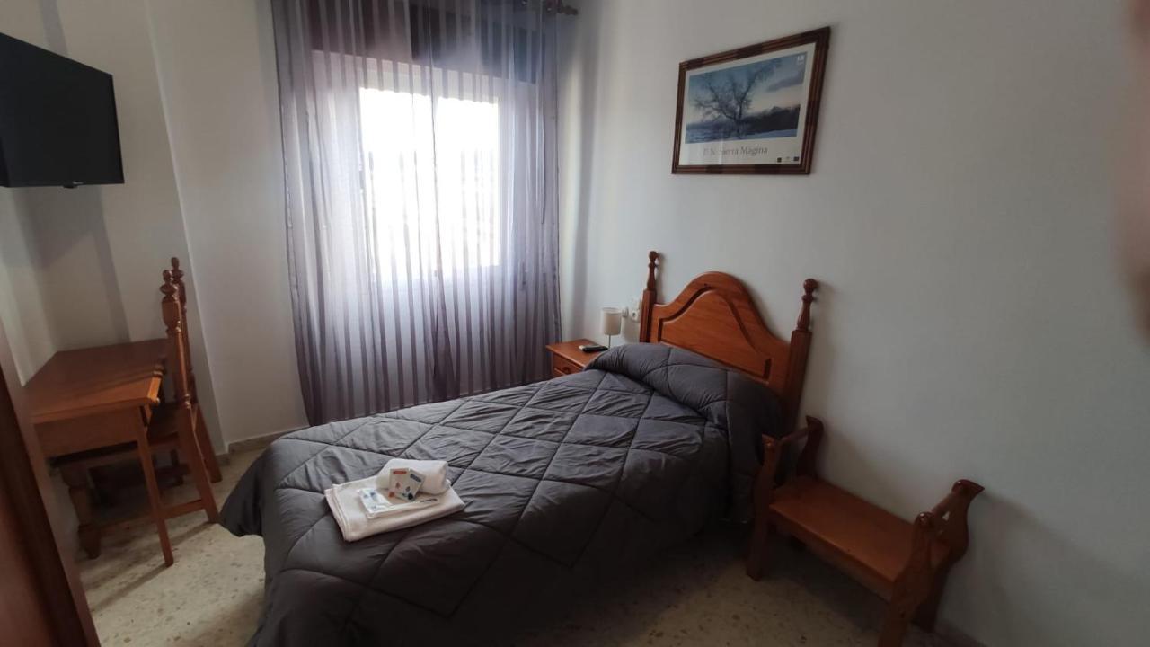 Hostal Efebo 24H Антекера Екстер'єр фото